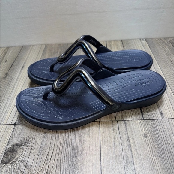 Crocs Sanrah Metalblock Blue Silver Flip Flop Thongs Sandals Women’s Size 10 - Picture 6 of 8